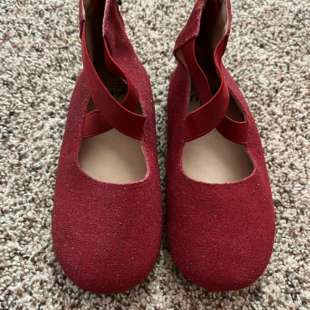 Monkey Feet Maroon Ballet Flats, size 3-4Y